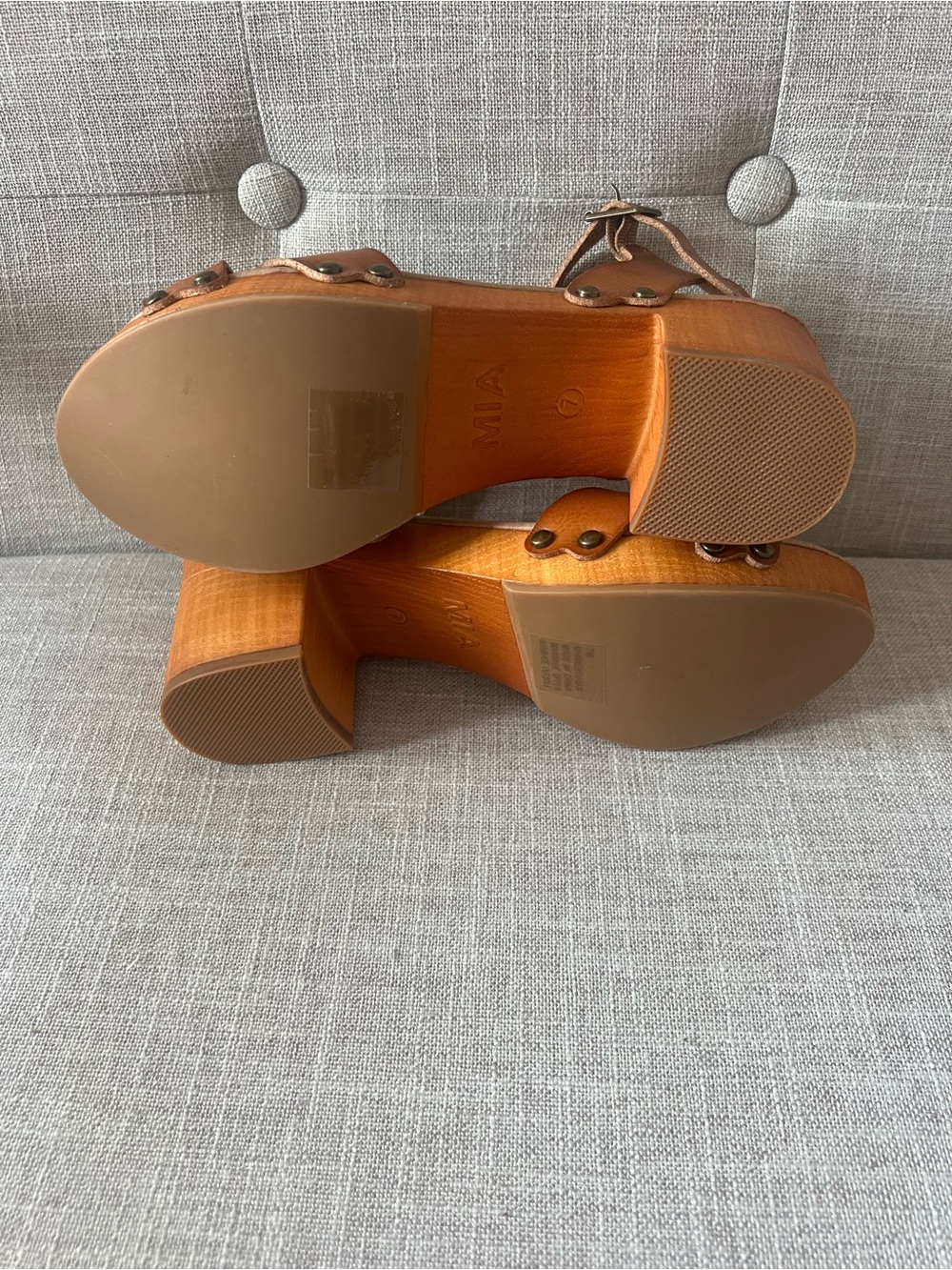 MIA Cognac Tan Crisscross Ankle-Strap block heel Summer Sandals, Size 7, NWT - Picture 5 of 8